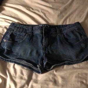Brand new Roxy jean shorts size 13